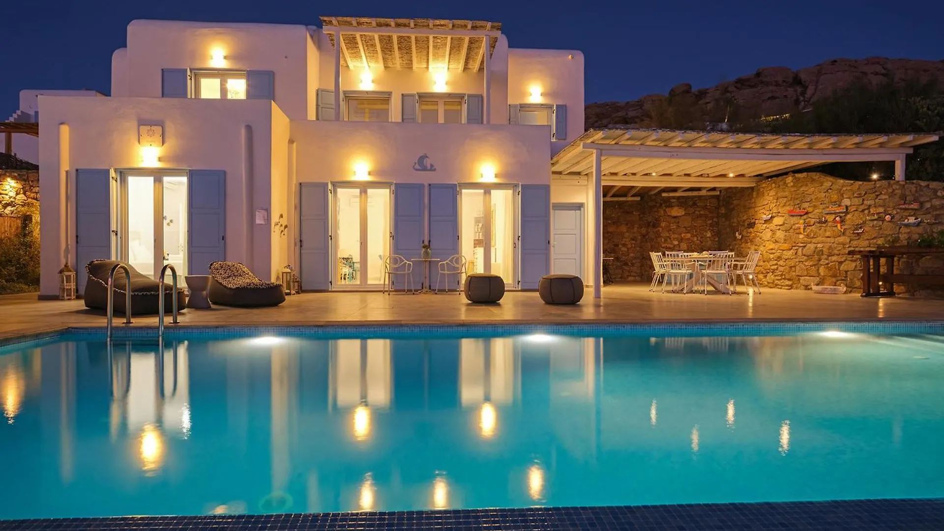 Chrysanthemo Villas Ano Mera 0*,  Grécia