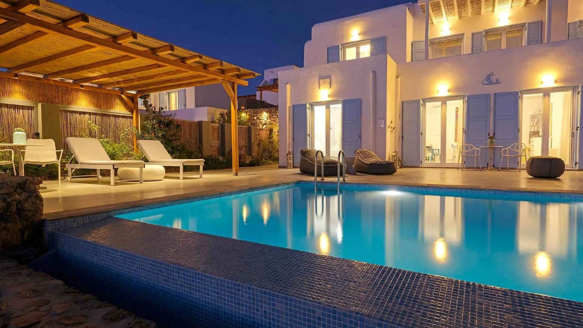 Chrysanthemo Villas Ano Mera