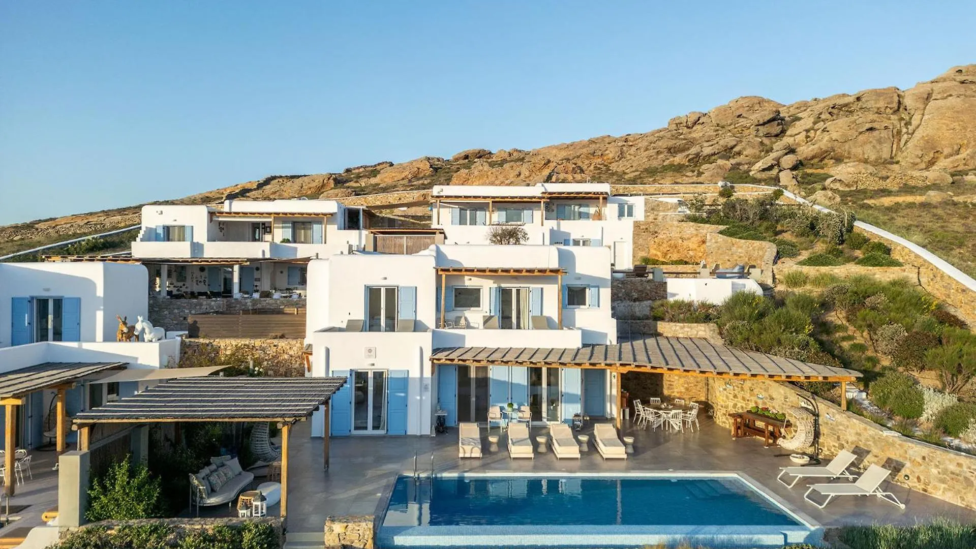 Chrysanthemo Villas Ano Mera 0*,  Grécia