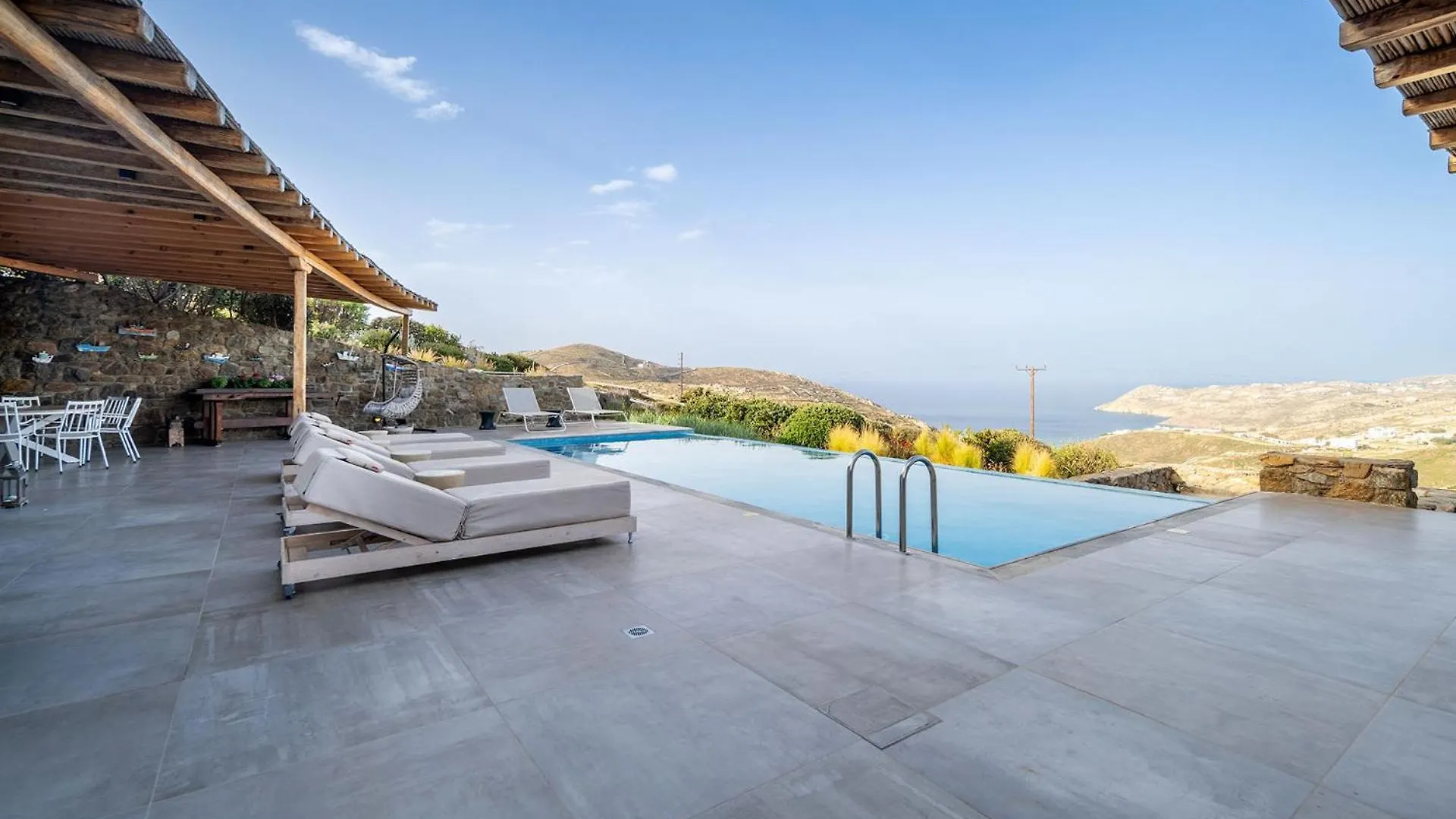 Chrysanthemo Villas Ano Mera 0*,  Grécia